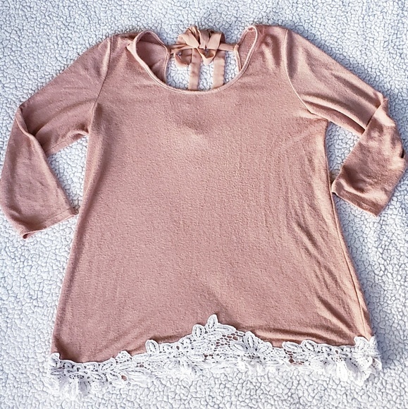 Charming Charlie Bow Back Top - Picture 3 of 7